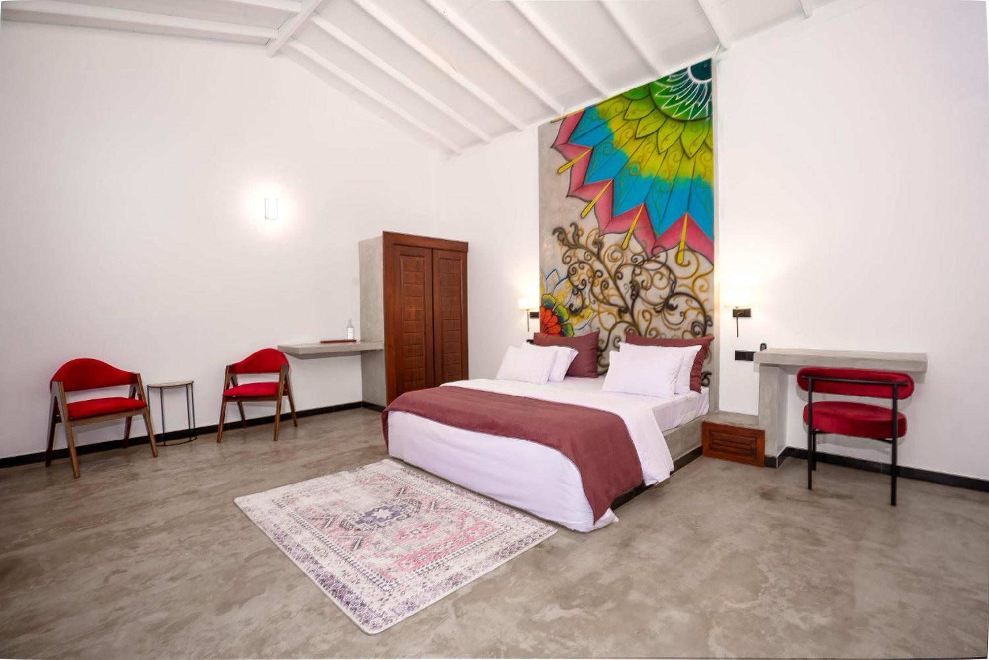 Hasthri Boutique Red Chalet In Ahangama With Pool Near Beach Luaran gambar